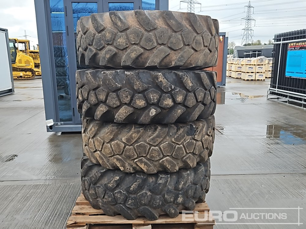 JCB 15.5-25 Tyre (4 of) - الإطارات: صور 4 JCB 15.5-25 Tyre (4 of) - الإطارات: صور 4