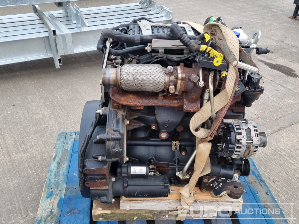 JCB 4 Cylinder Engine - المحرك: صور 2 JCB 4 Cylinder Engine - المحرك: صور 2