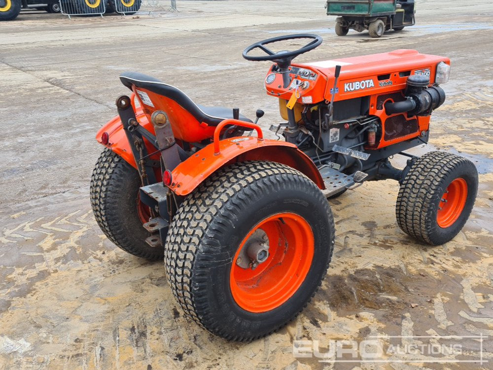 Kubota B7100D - جرار صغير: صور 5 Kubota B7100D - جرار صغير: صور 5