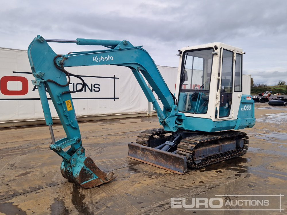 Kubota KX-033 - حفارة مصغرة: صور 1 Kubota KX-033 - حفارة مصغرة: صور 1