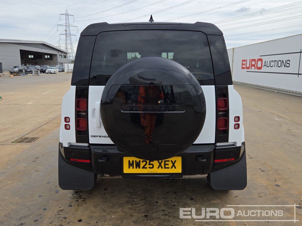 Land Rover Defender 90 - سيارة دفع رباعي: صور 4 Land Rover Defender 90 - سيارة دفع رباعي: صور 4