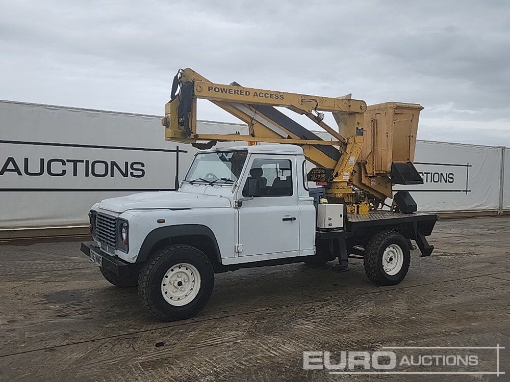 Land Rover Defender - ميكروباص: صور 1 Land Rover Defender - ميكروباص: صور 1