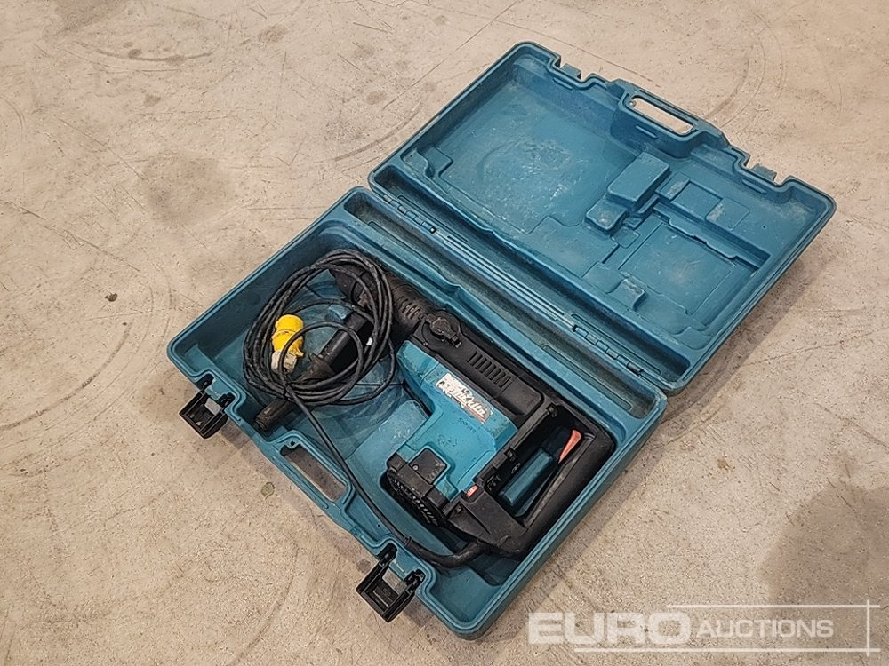 Makita HM5001C 110 Volt Breaker - معدات البناء: صور 1 Makita HM5001C 110 Volt Breaker - معدات البناء: صور 1
