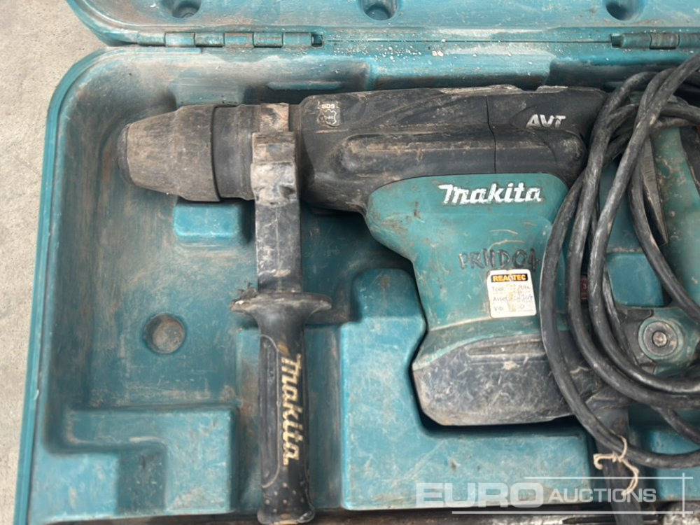 Makita HR3541FC - معدات الورش: صور 4 Makita HR3541FC - معدات الورش: صور 4