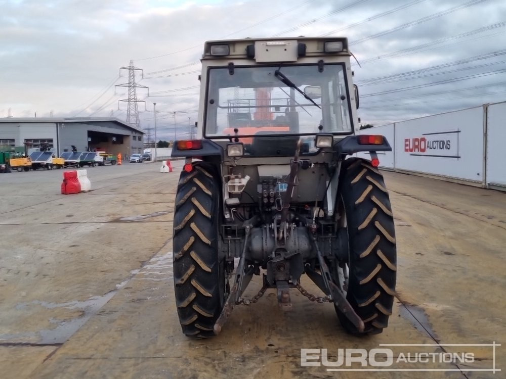 Massey Ferguson MF382 - جرار: صور 4 Massey Ferguson MF382 - جرار: صور 4