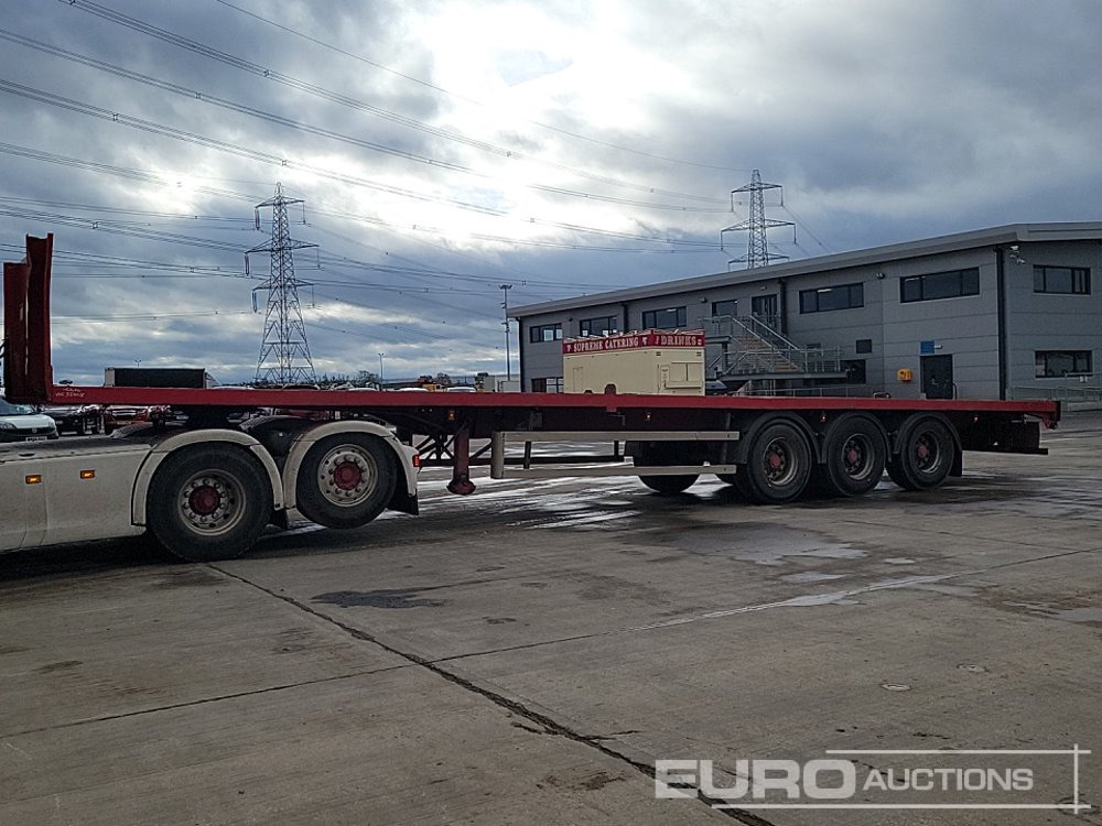 Montracon Tri Axle Flat Bed Trailer - نصف مقطورة مسطحة: صور 1 Montracon Tri Axle Flat Bed Trailer - نصف مقطورة مسطحة: صور 1