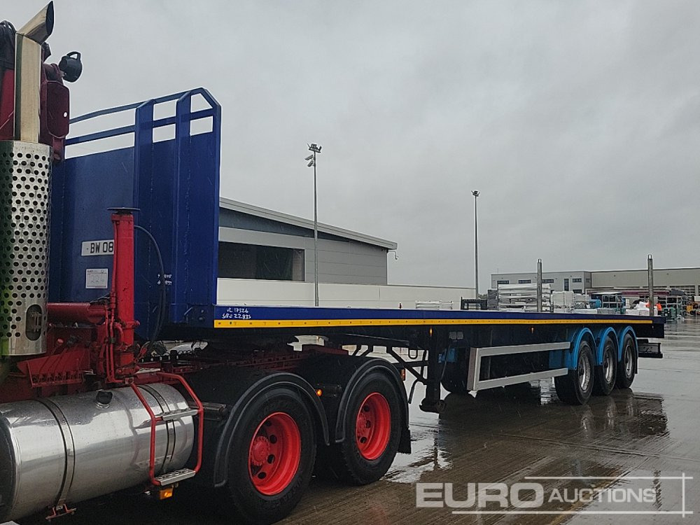 Montracon Tri Axle Flatbed Trailer - نصف مقطورة مسطحة: صور 1 Montracon Tri Axle Flatbed Trailer - نصف مقطورة مسطحة: صور 1