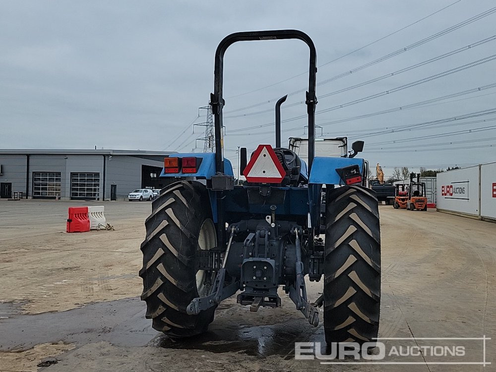 New Holland TS100 - جرار: صور 4 New Holland TS100 - جرار: صور 4