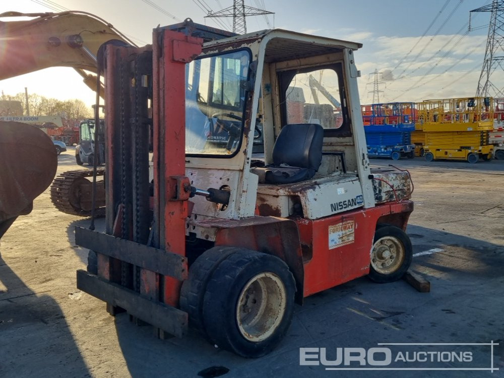 Nissan YGF03A40TU - رافعة شوكية ديزل: صور 1 Nissan YGF03A40TU - رافعة شوكية ديزل: صور 1