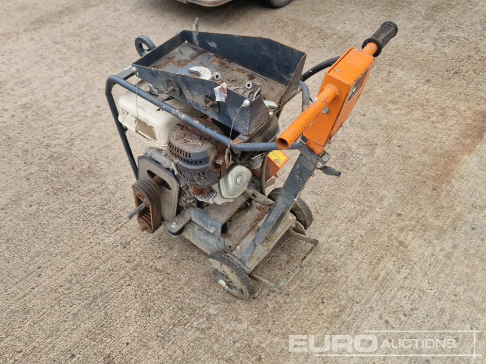 Petrol Road Saw, Honda Engine (Spares) - آلة أسفلت: صور 3 Petrol Road Saw, Honda Engine (Spares) - آلة أسفلت: صور 3
