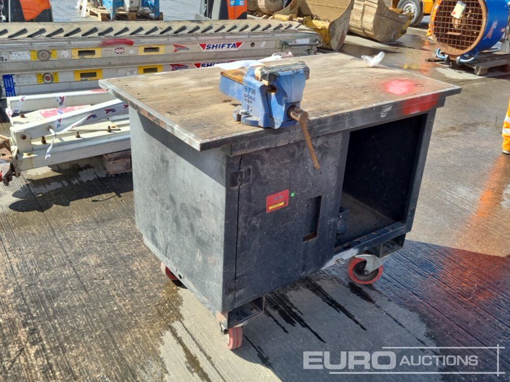 معدات البناء Portable Work Bench: صور 7 معدات البناء Portable Work Bench: صور 7