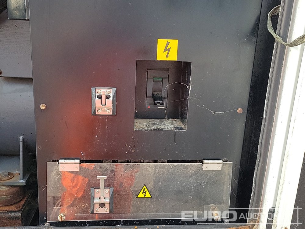 مجموعة المولدات SDMO 330kVA Generator, Volvo Engine: صور 32 مجموعة المولدات SDMO 330kVA Generator, Volvo Engine: صور 32