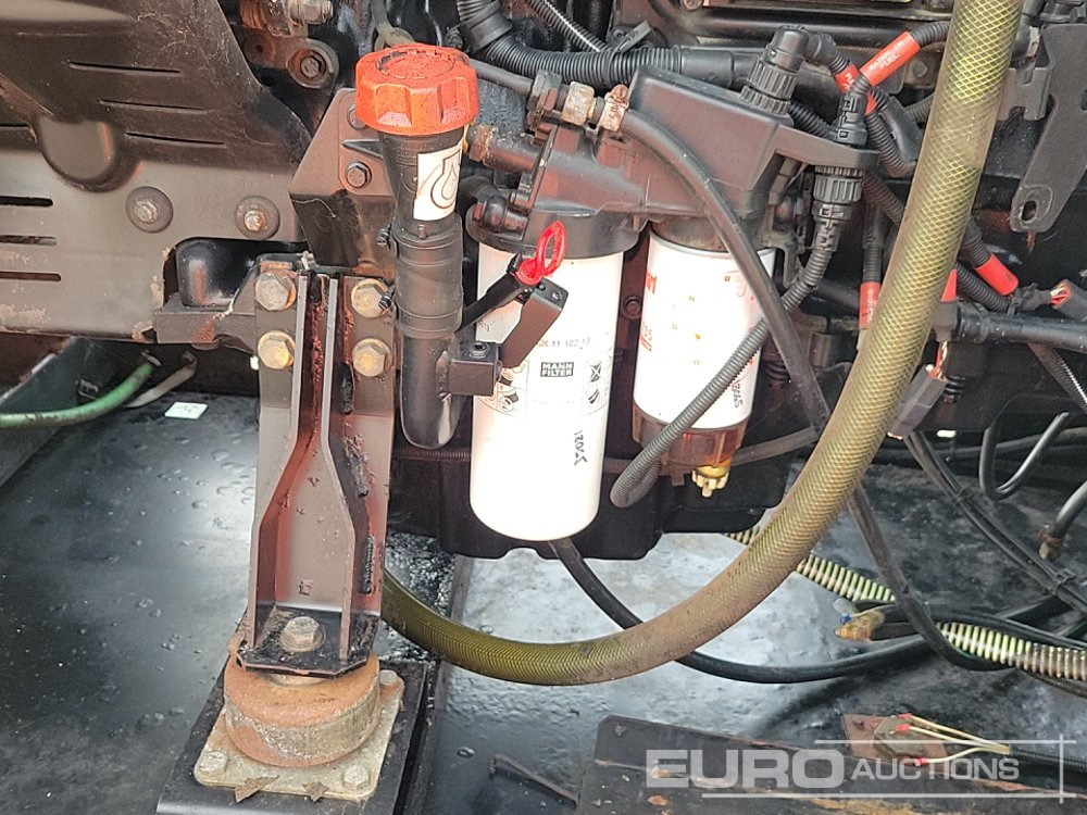 مجموعة المولدات SDMO 330kVA Generator, Volvo Engine: صور 29 مجموعة المولدات SDMO 330kVA Generator, Volvo Engine: صور 29