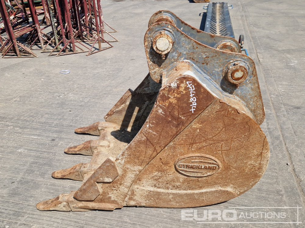 Strickland 36" Digging Bucket 65mm Pin to suit 13 Ton Excavator - بكت: صور 2 Strickland 36" Digging Bucket 65mm Pin to suit 13 Ton Excavator - بكت: صور 2