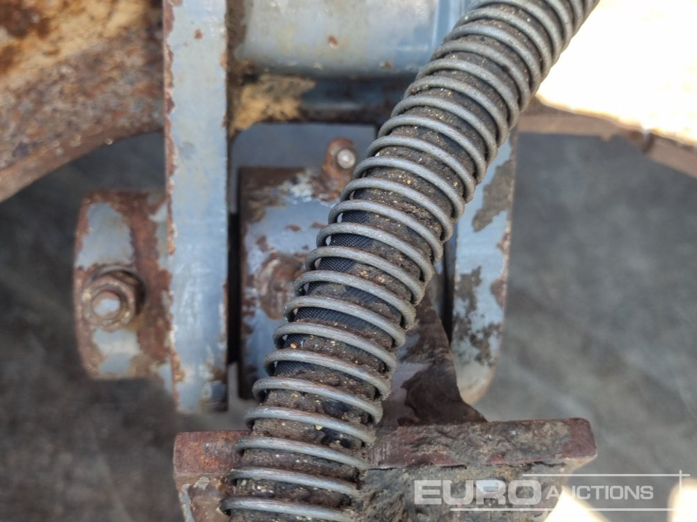 حفارة مصغرة Takeuchi TB135: صور 43