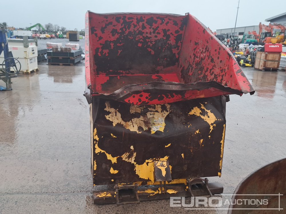 Tipping Skip to suit Forklift/Telehandler (2 of) - قادوس بقلاب ذاتي: صور 4 Tipping Skip to suit Forklift/Telehandler (2 of) - قادوس بقلاب ذاتي: صور 4
