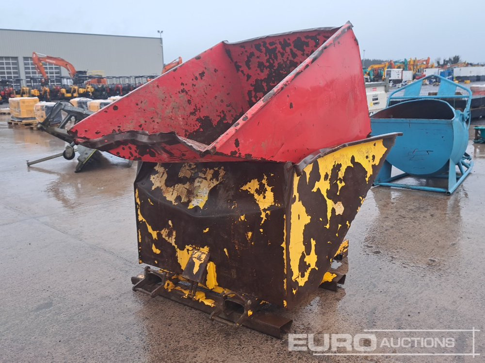 Tipping Skip to suit Forklift/Telehandler (2 of) - قادوس بقلاب ذاتي: صور 5 Tipping Skip to suit Forklift/Telehandler (2 of) - قادوس بقلاب ذاتي: صور 5