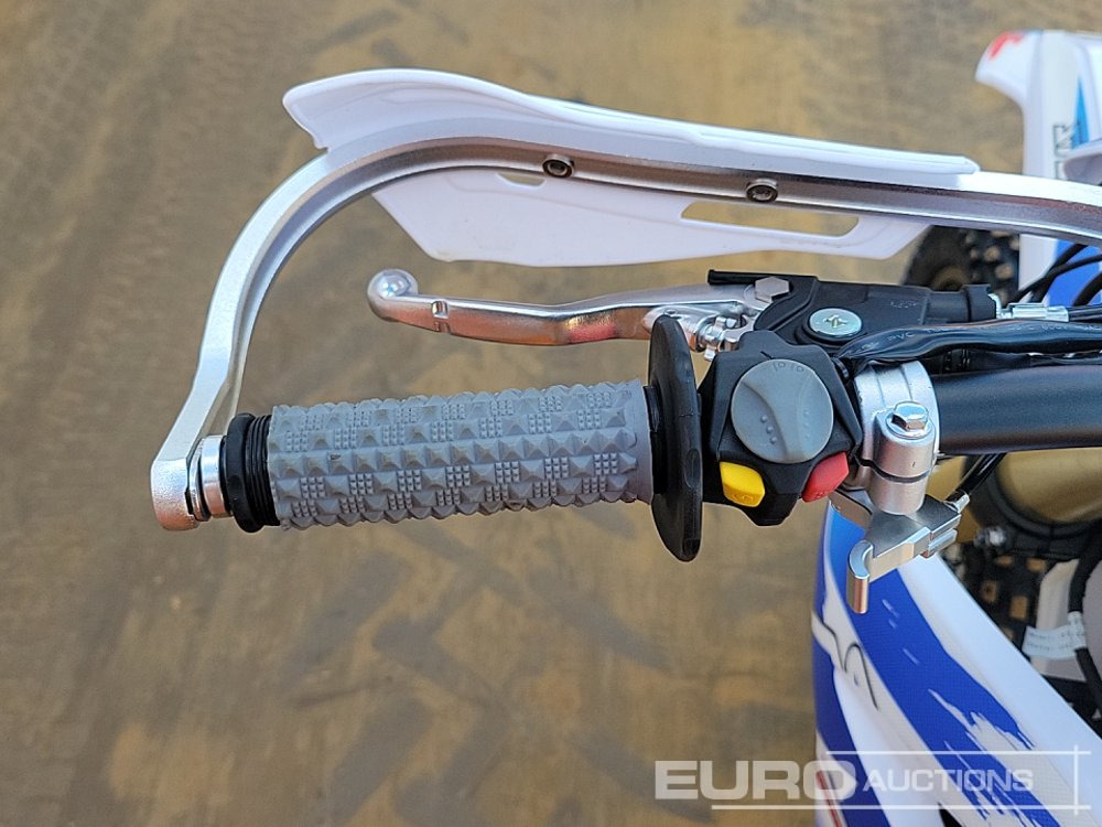 دراجة بخارية Unused 2025 Apollo Storm: صور 30