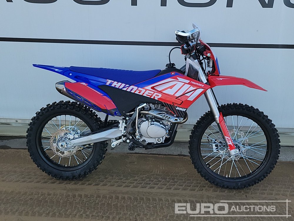 Unused 2025 Apollo Thunder 250cc Motorcross Bike, 21" Front, 18" Rear Tyres, Electric Start, Air Cooled, Hydraulic Suspension, Disc Brakes, Lighting Kit (UNASSEMBLED) - دراجة بخارية: صور 5 Unused 2025 Apollo Thunder 250cc Motorcross Bike, 21" Front, 18" Rear Tyres, Electric Start, Air Cooled, Hydraulic Suspension, Disc Brakes, Lighting Kit (UNASSEMBLED) - دراجة بخارية: صور 5