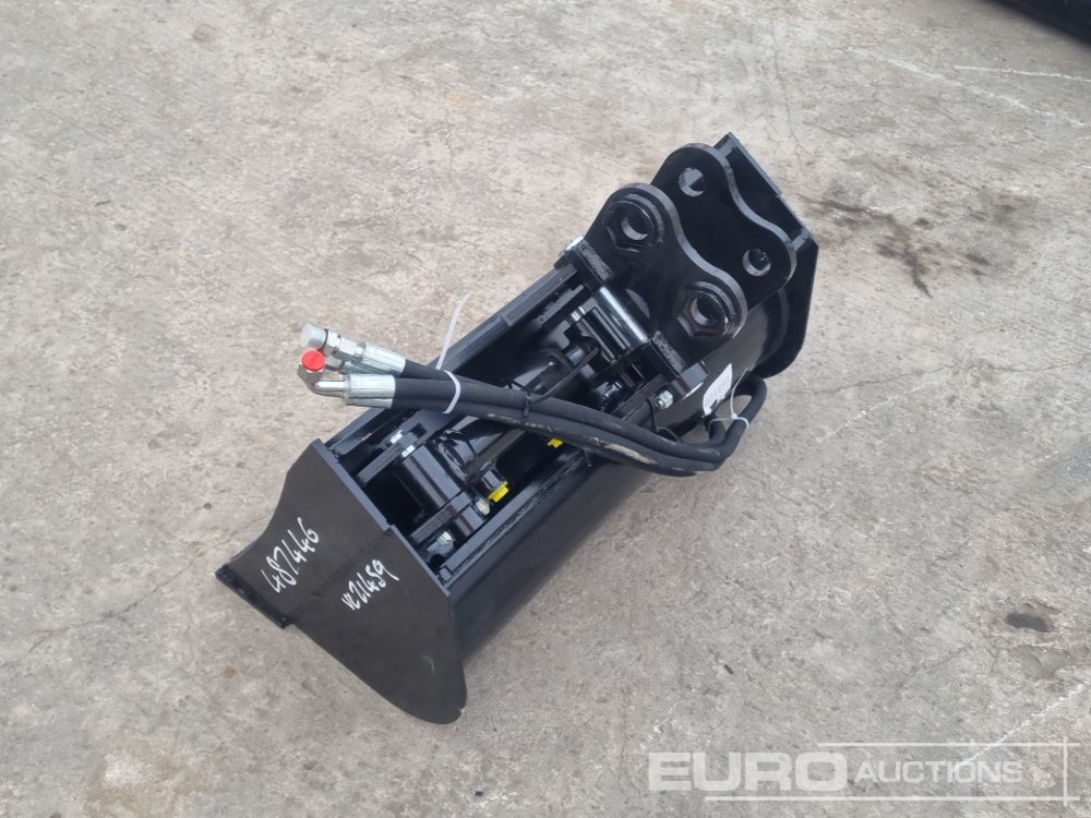 Unused 2025 Captok 24" Hydraulic Tilting Bucket 25mm Pin to suit Mini Excavator - بكت: صور 3 Unused 2025 Captok 24" Hydraulic Tilting Bucket 25mm Pin to suit Mini Excavator - بكت: صور 3