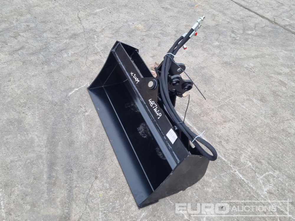 Unused 2025 Captok 32" Hydraulic Tilting Bucket 25mm Pin to suit Mini Excavator - بكت: صور 1 Unused 2025 Captok 32" Hydraulic Tilting Bucket 25mm Pin to suit Mini Excavator - بكت: صور 1
