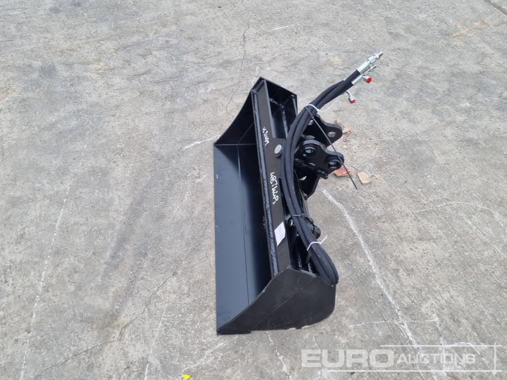 Unused 2025 Captok 32" Hydraulic Tilting Bucket 25mm Pin to suit Mini Excavator - بكت: صور 2 Unused 2025 Captok 32" Hydraulic Tilting Bucket 25mm Pin to suit Mini Excavator - بكت: صور 2