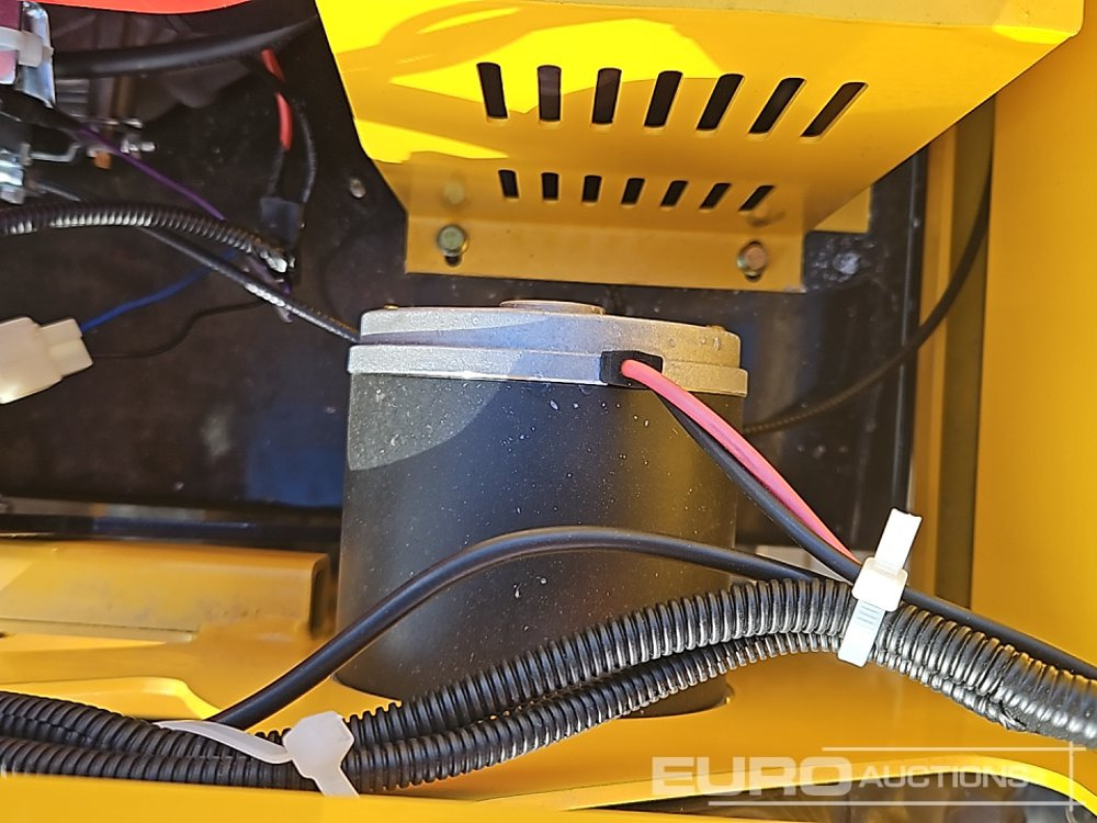 جزازة المروج Unused 2025 Salini RC-900: صور 21 جزازة المروج Unused 2025 Salini RC-900: صور 21