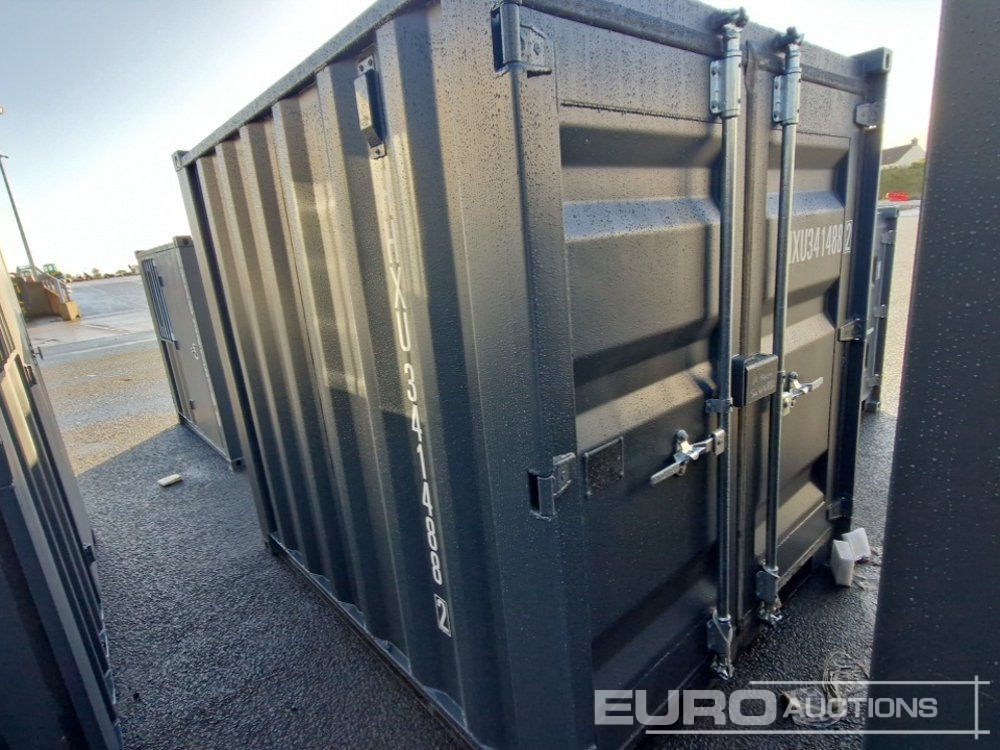 Unused 8' Container, Side Door & Window (Cannot Be Reconsigned) - حاوية شحن: صور 3 Unused 8' Container, Side Door & Window (Cannot Be Reconsigned) - حاوية شحن: صور 3