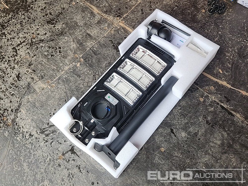 Unused AI Solar Camera & LED Light - معدات الورش: صور 3 Unused AI Solar Camera & LED Light - معدات الورش: صور 3