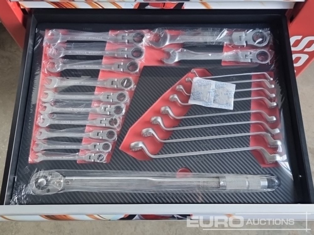 معدات الورش Unused Boss Wheeled Tool Cart with 258pc Tools (Red): صور 16
