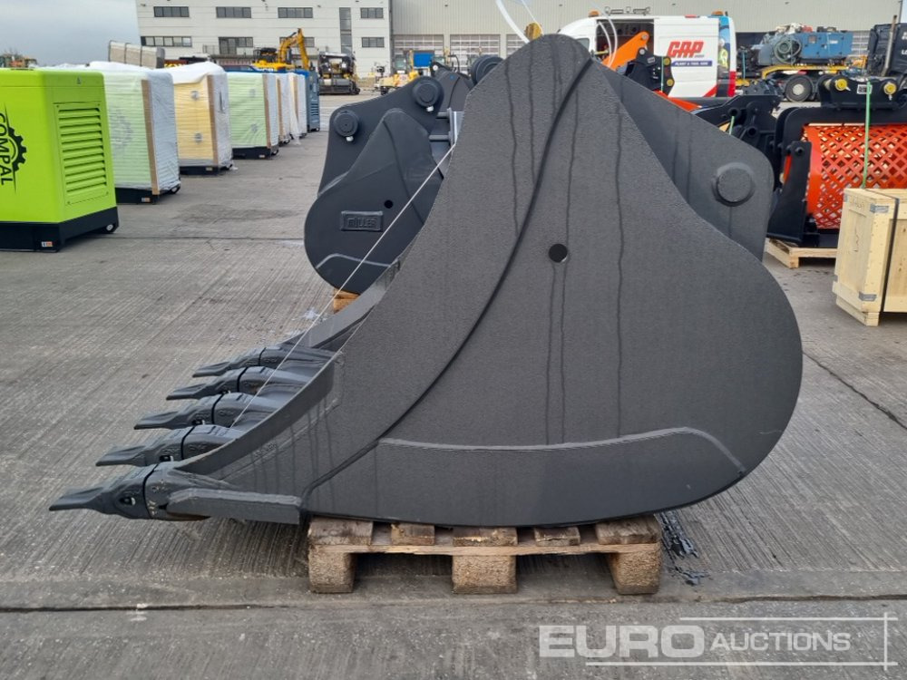 Unused CNH 44" Scoop Bucket 80mm Pin to suit 20 Ton Excavator - بكت: صور 2 Unused CNH 44" Scoop Bucket 80mm Pin to suit 20 Ton Excavator - بكت: صور 2