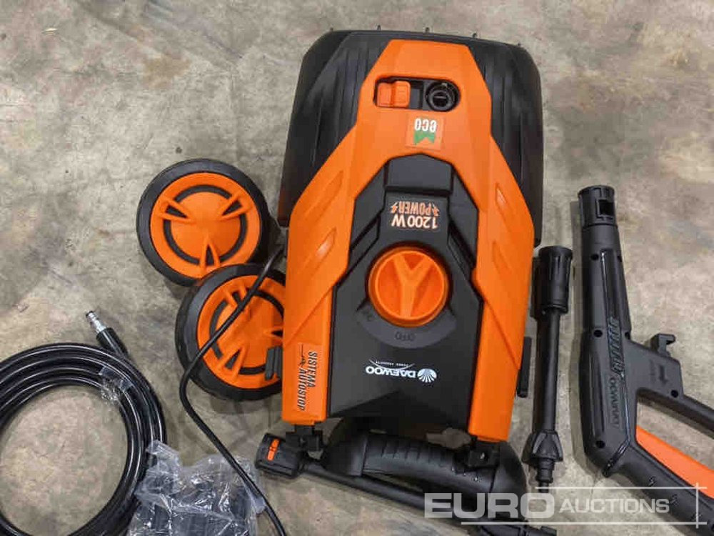 Unused Daewoo DAX100-1200W 230 Volt Pressure Washer (2 of) - ماكينة غسيل ضغط عالي: صور 4 Unused Daewoo DAX100-1200W 230 Volt Pressure Washer (2 of) - ماكينة غسيل ضغط عالي: صور 4