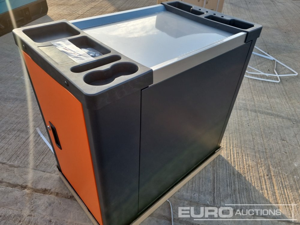 Unused Huttenberg Tool Cart - معدات البناء: صور 3 Unused Huttenberg Tool Cart - معدات البناء: صور 3
