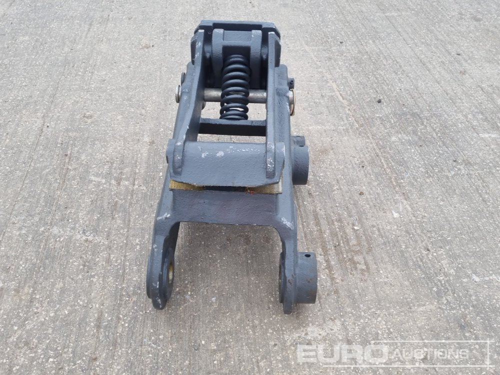 Unused Miller Manual QH 45mm Pin to suit 4-6 Ton Excavator - وصلة الربط للمعدات المعلقة: صور 4 Unused Miller Manual QH 45mm Pin to suit 4-6 Ton Excavator - وصلة الربط للمعدات المعلقة: صور 4