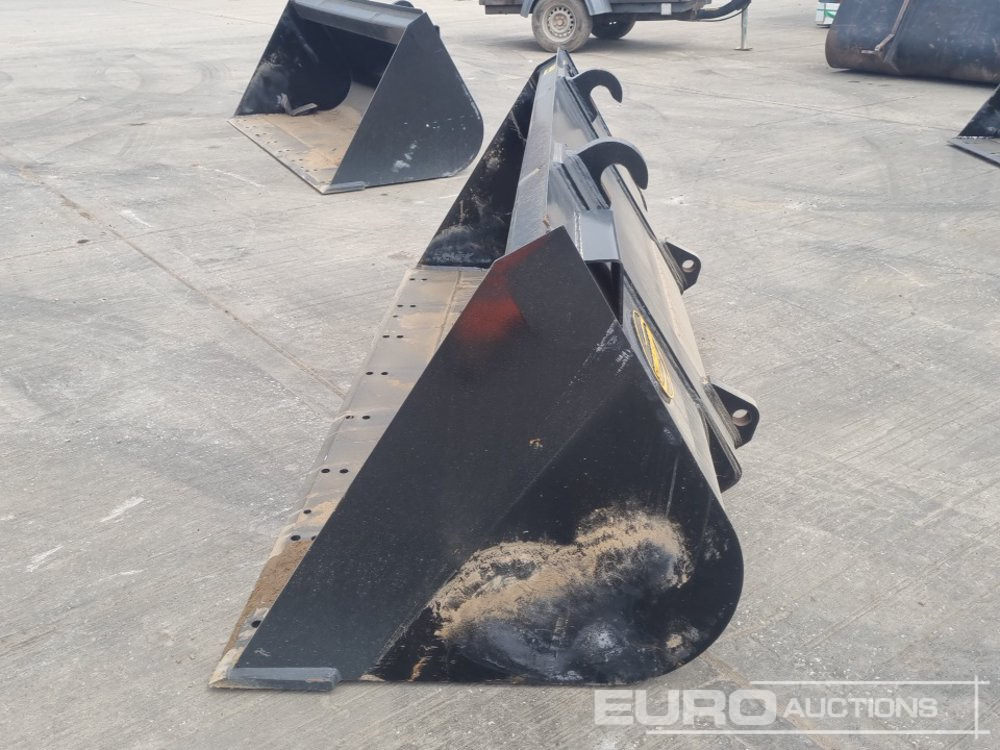 Unused Strickland 90" Loading Bucket to suit JCB Telehandler - بكت: صور 2 Unused Strickland 90" Loading Bucket to suit JCB Telehandler - بكت: صور 2