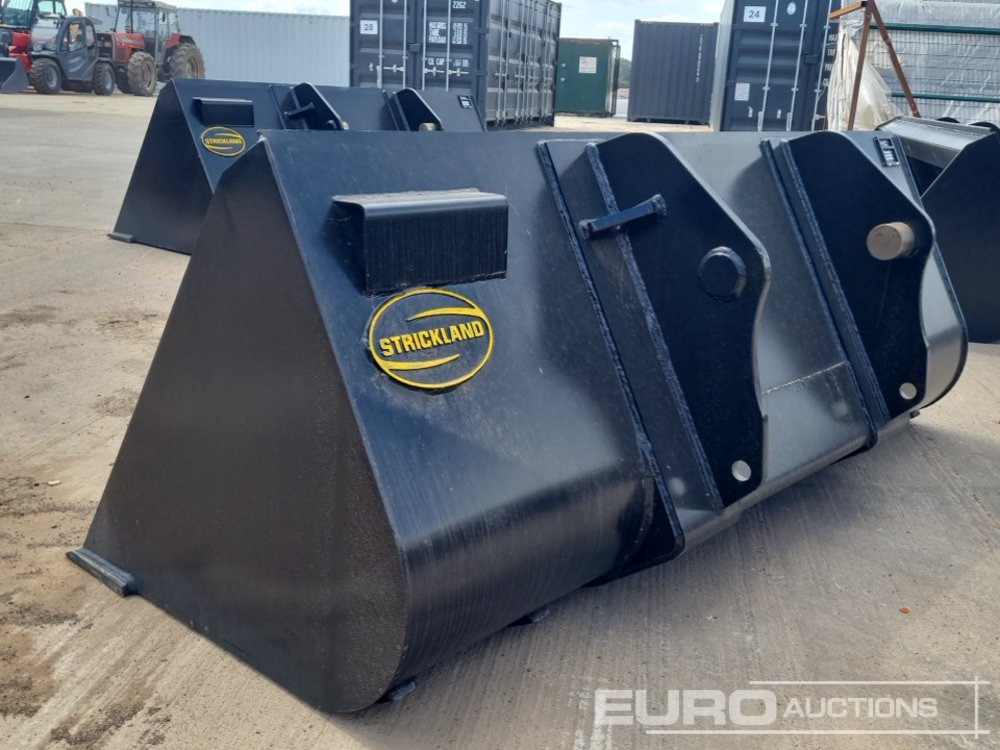 Unused Strickland 90" Loading Bucket to suit Manitou Telehandler - بكت: صور 3 Unused Strickland 90" Loading Bucket to suit Manitou Telehandler - بكت: صور 3