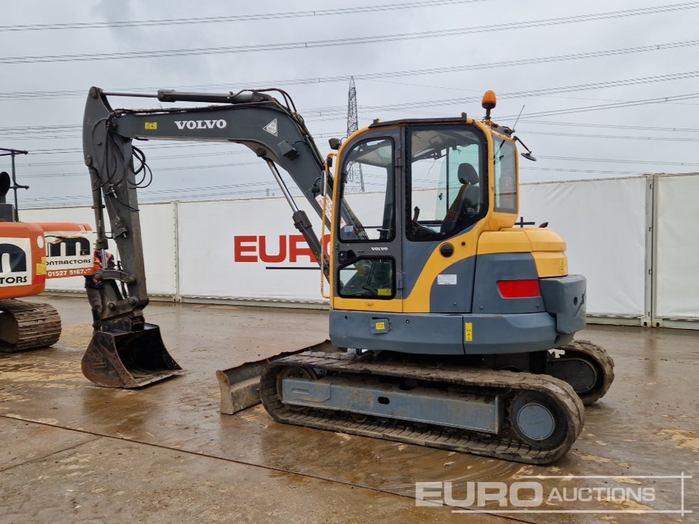 Volvo ECR88 - حفارة مصغرة: صور 3 Volvo ECR88 - حفارة مصغرة: صور 3