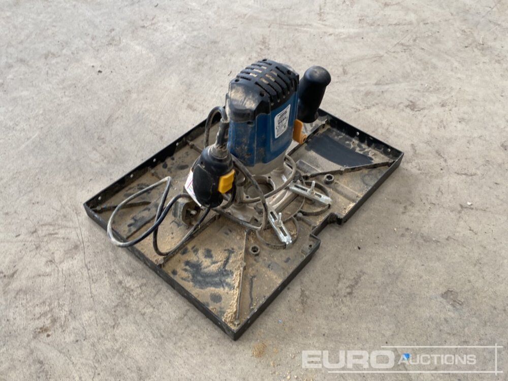 Workzone 240 Volt Table Router - معدات البناء: صور 3 Workzone 240 Volt Table Router - معدات البناء: صور 3