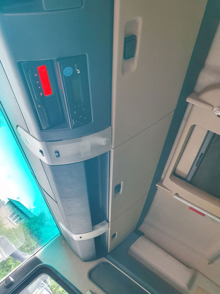 شاحنة جرار MAN TGA 18.460: صور 19