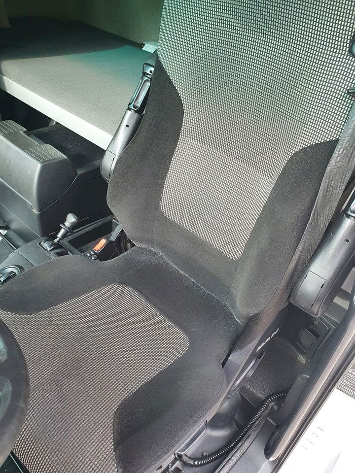 شاحنة جرار MAN TGA 18.460: صور 24