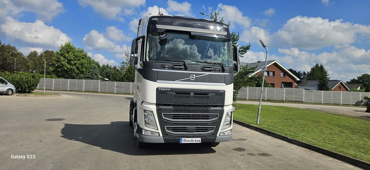 Volvo FH 500 - شاحنة جرار: صور 5 Volvo FH 500 - شاحنة جرار: صور 5