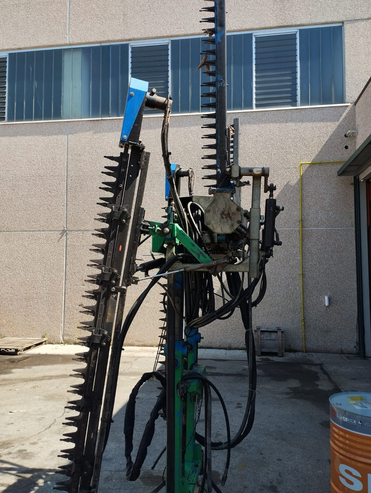 Cimatrice usata doppia VBC - التقطيع جزازة/ ماكينات قطع الحشائش: صور 2 Cimatrice usata doppia VBC - التقطيع جزازة/ ماكينات قطع الحشائش: صور 2