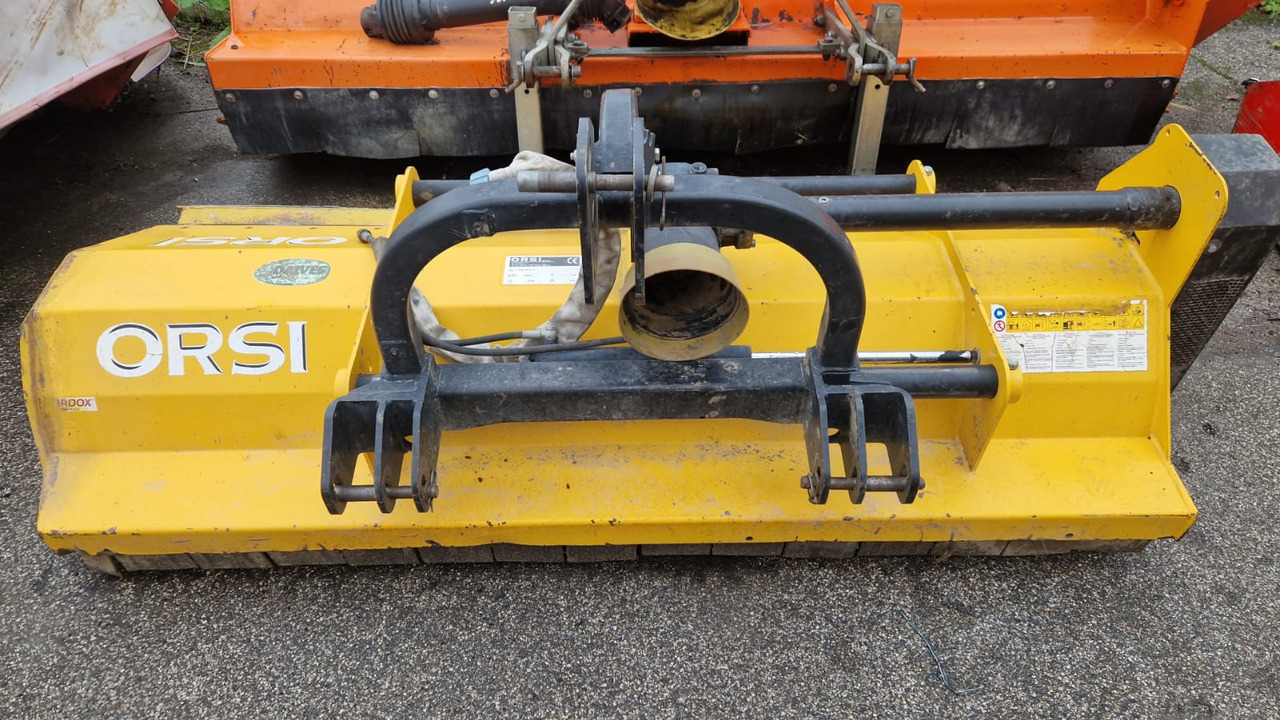 Orsi Trincia erba legna usata Dynamic Hardox 2250 - التقطيع جزازة: صور 3 Orsi Trincia erba legna usata Dynamic Hardox 2250 - التقطيع جزازة: صور 3