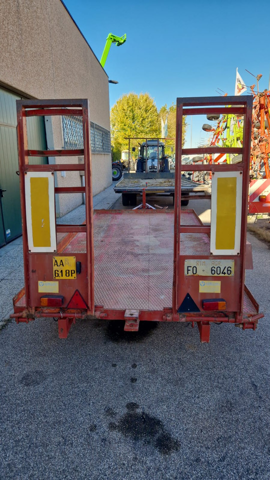 Rimorchio usato omologato 50 q.li - عربة مسطحة منخفضة مقطورة: صور 2 Rimorchio usato omologato 50 q.li - عربة مسطحة منخفضة مقطورة: صور 2