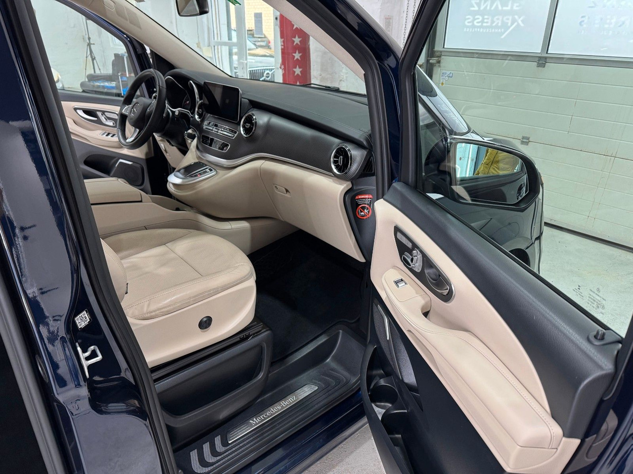 Mercedes-Benz V 300/AMG/EXCLUSIVE/LANG/4MATIC/STDHZG - ميكروباص: صور 5 Mercedes-Benz V 300/AMG/EXCLUSIVE/LANG/4MATIC/STDHZG - ميكروباص: صور 5