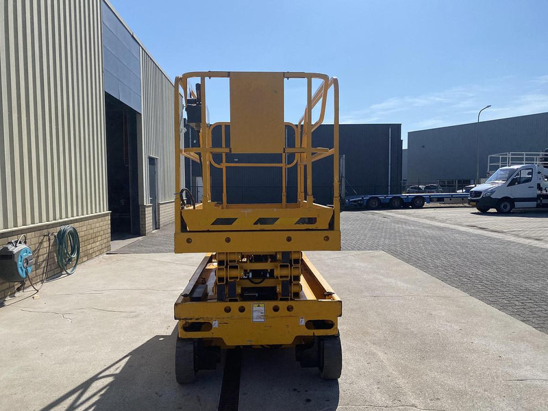 Haulotte Compact 10, Schaar hoogwerker - رافعات مقصية: صور 5 Haulotte Compact 10, Schaar hoogwerker - رافعات مقصية: صور 5