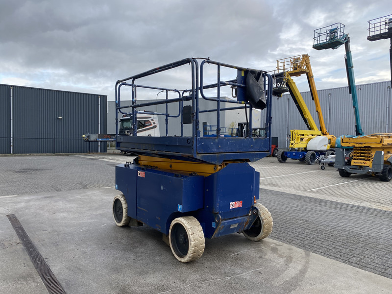 Iteco IT12151, Schaar hoogwerker, 14 meter - منصات هيدروليكية متنقلة: صور 4 Iteco IT12151, Schaar hoogwerker, 14 meter - منصات هيدروليكية متنقلة: صور 4