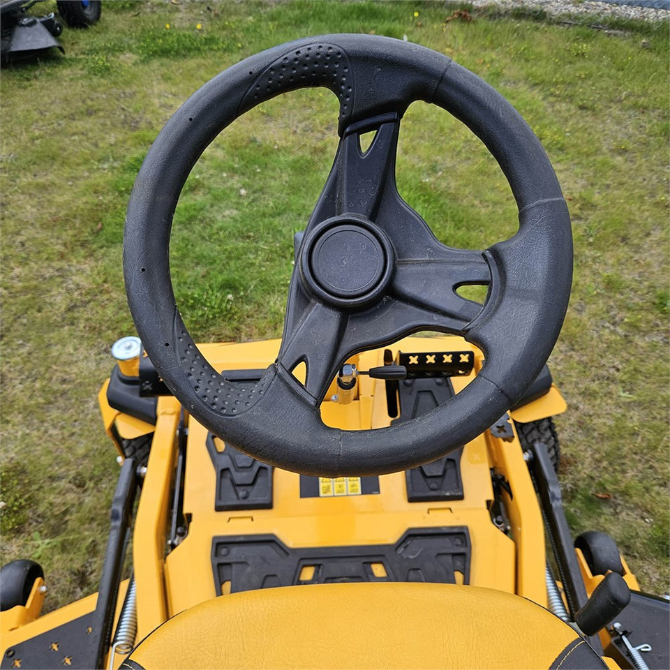 ABC Cub Cadet XZ8 Zero Turn إيجار ABC Cub Cadet XZ8 Zero Turn: صور 8