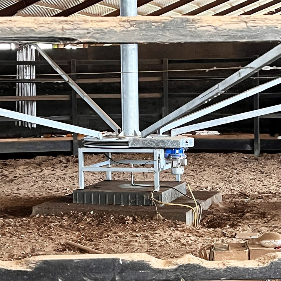 ABC Molenkoning Horse Walker - 20 meter - Se Video! - المعدات لتربية الماشية: صور 5 ABC Molenkoning Horse Walker - 20 meter - Se Video! - المعدات لتربية الماشية: صور 5