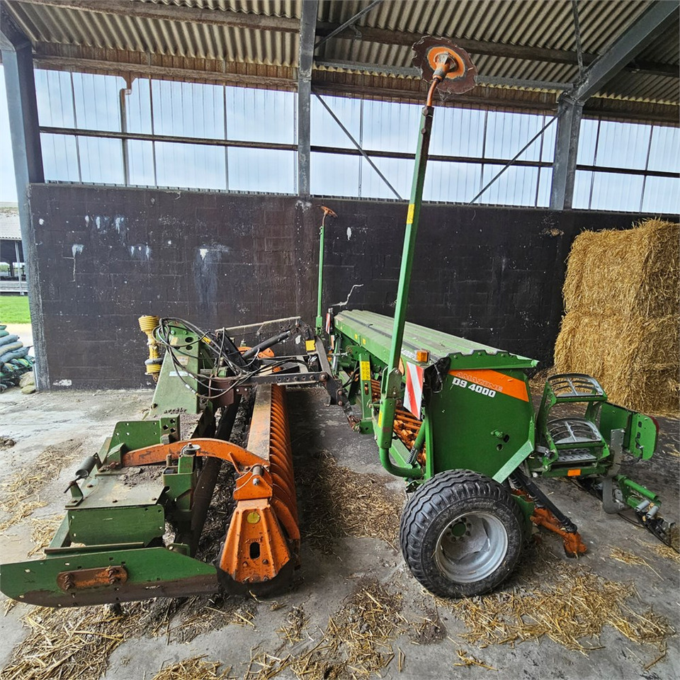 Amazone D9 4000 Super - KG 402 - آلات البذر والغرس والشتل: صور 1 Amazone D9 4000 Super - KG 402 - آلات البذر والغرس والشتل: صور 1